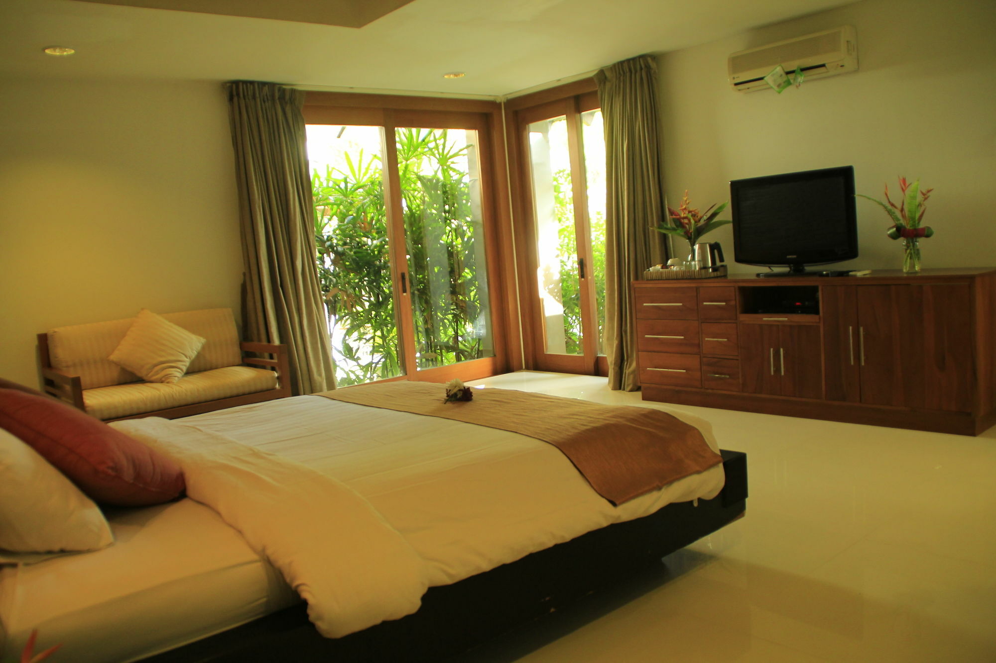 Villa Hening Jimbaran Luaran gambar